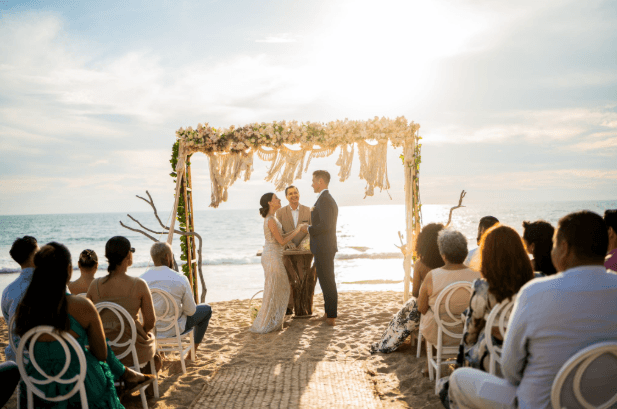 How to cut your wedding guest list (without losing your mind or your relationships)