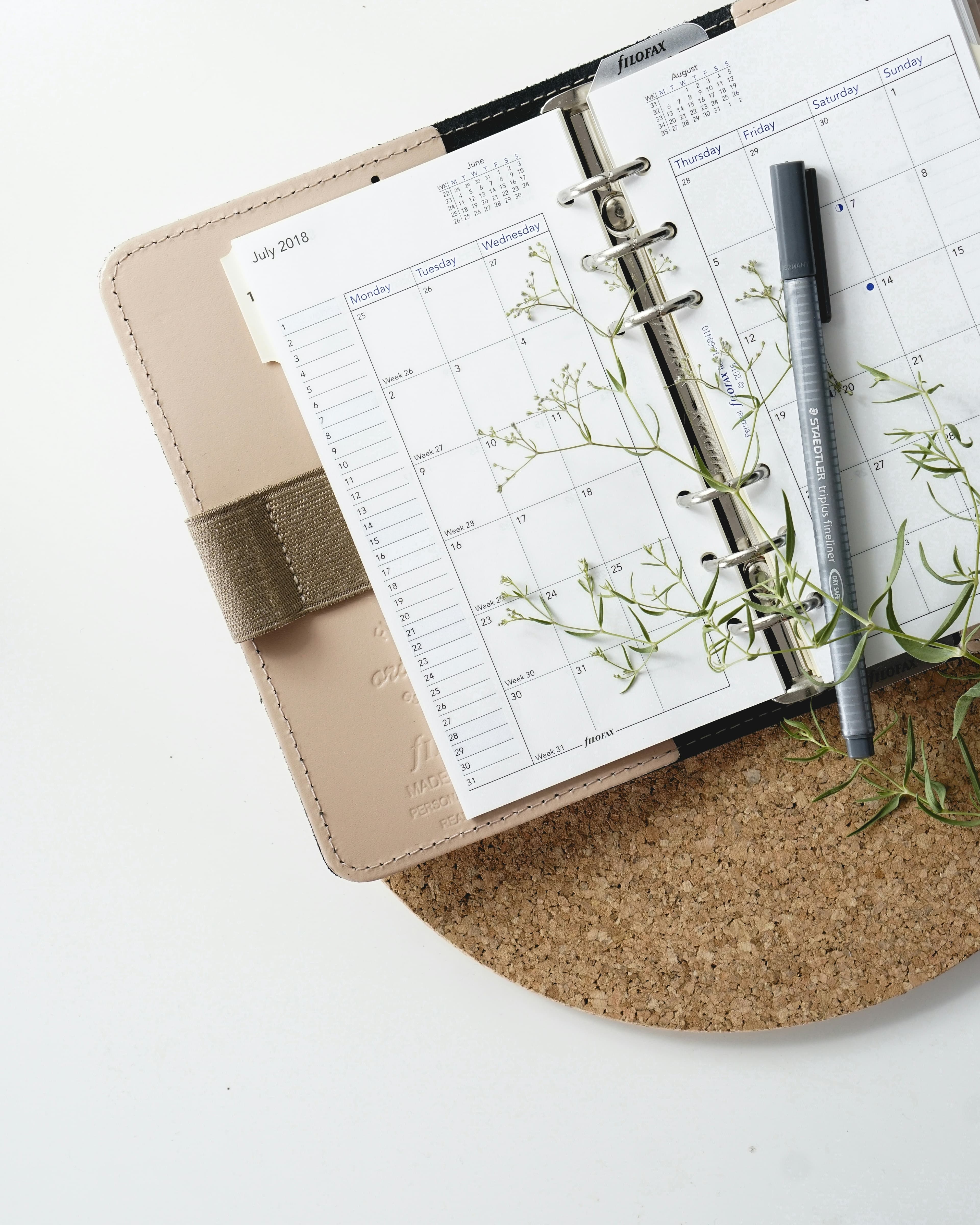 How to Create a Wedding Budget You'll Actually Stick To